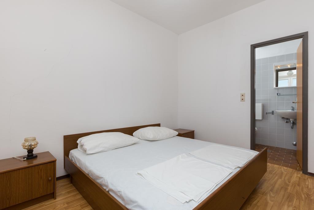 Rooms Villa Basica ซาปลูนารา ห้อง รูปภาพ